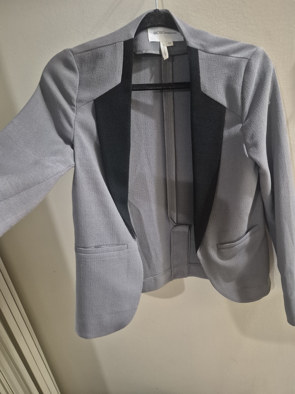 BCBGeneration Light Gray Open Blazer with Black Trim